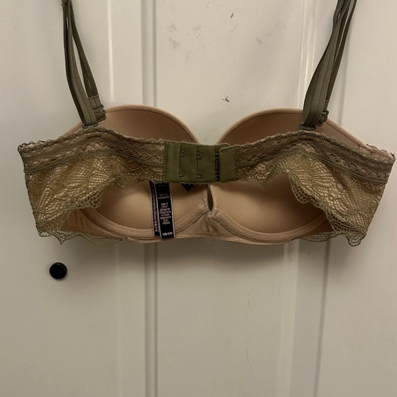 Victoria’s Secret Very Sexy Multi-way push-up Underwire Bra size 32B - Picture 3 of 11